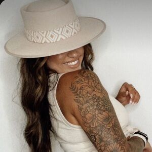 Elegant Cream Wide-Brim Hat